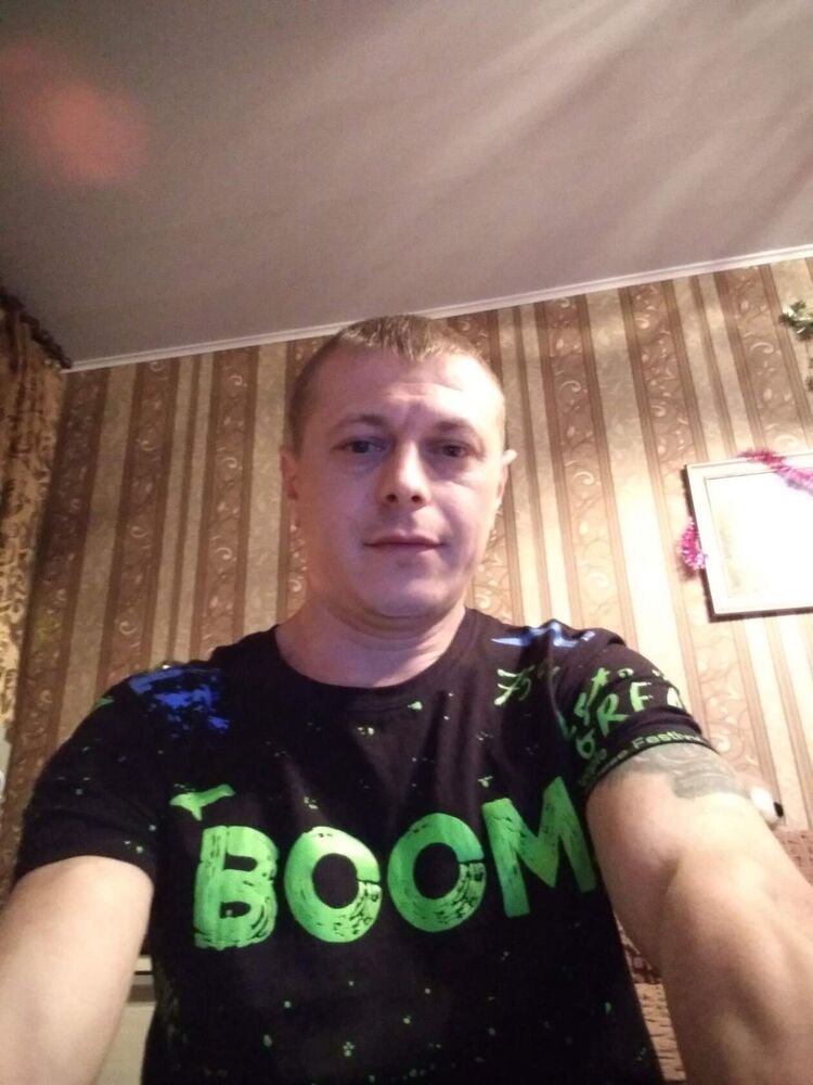  44872071  , 32 ,    