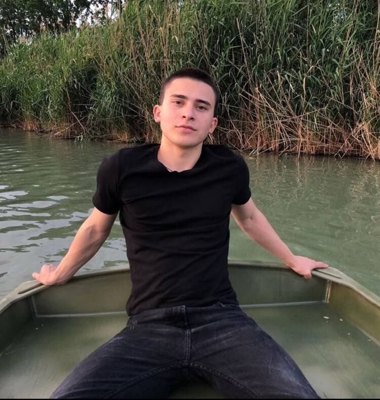  53558661  , 18 ,    -