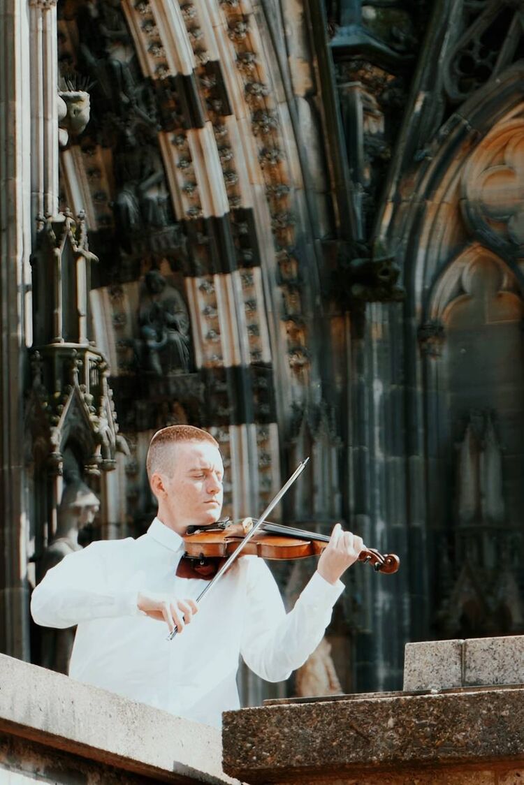  54461651  , 25 ,    Bochum