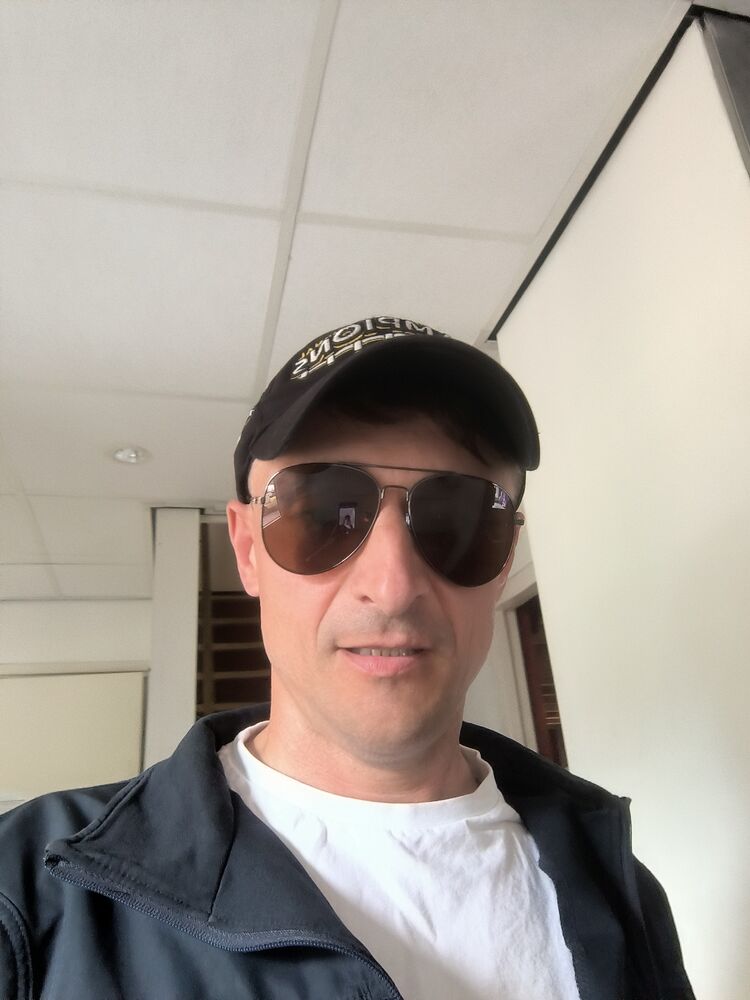  ,   Sergiu, 43 ,     , c 