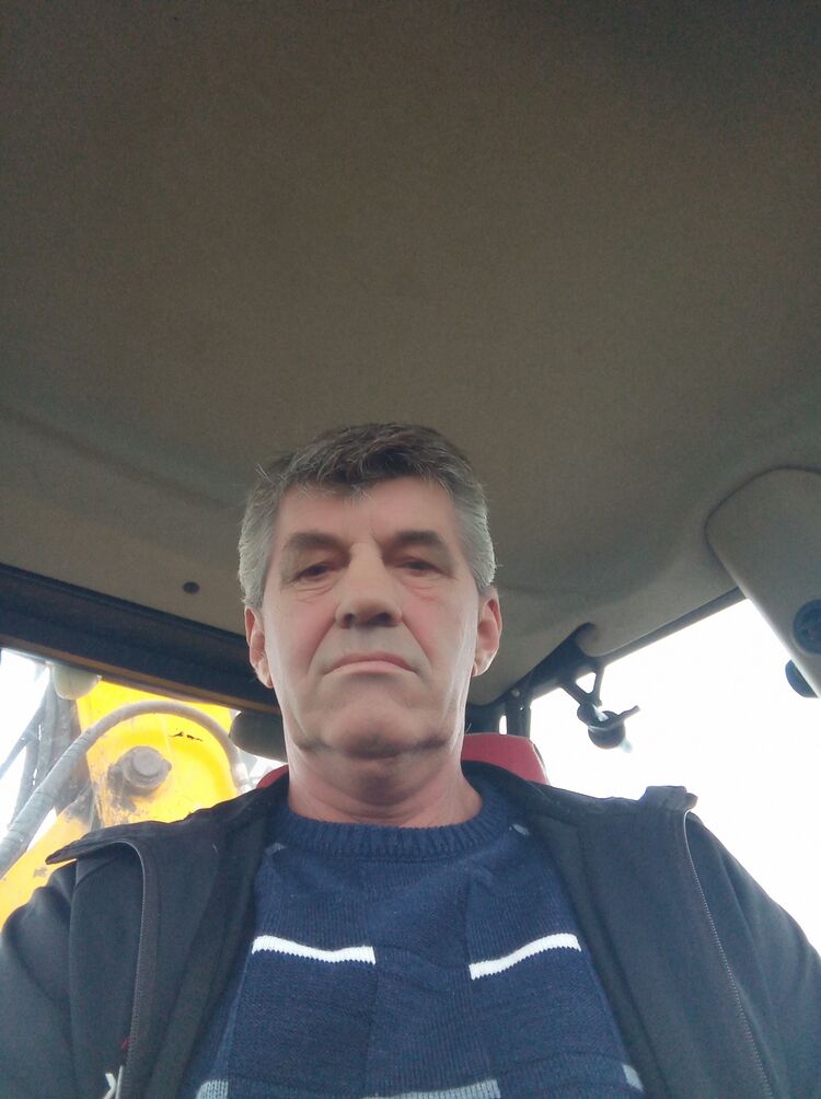 43078991  , 53 ,    