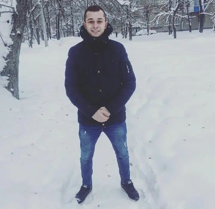  41157401  , 28 ,    