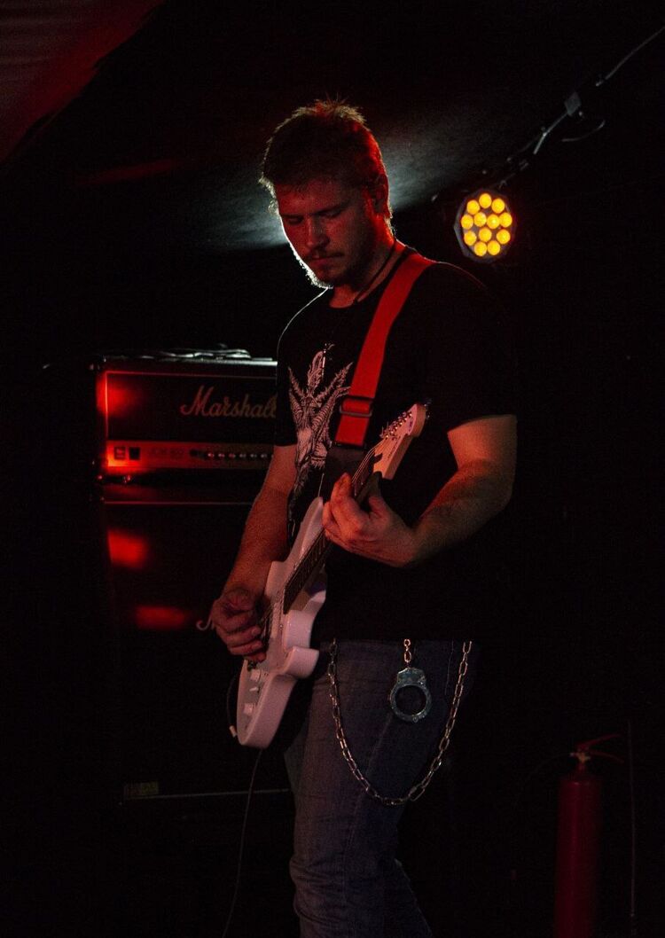  54173121  , 23 ,    -