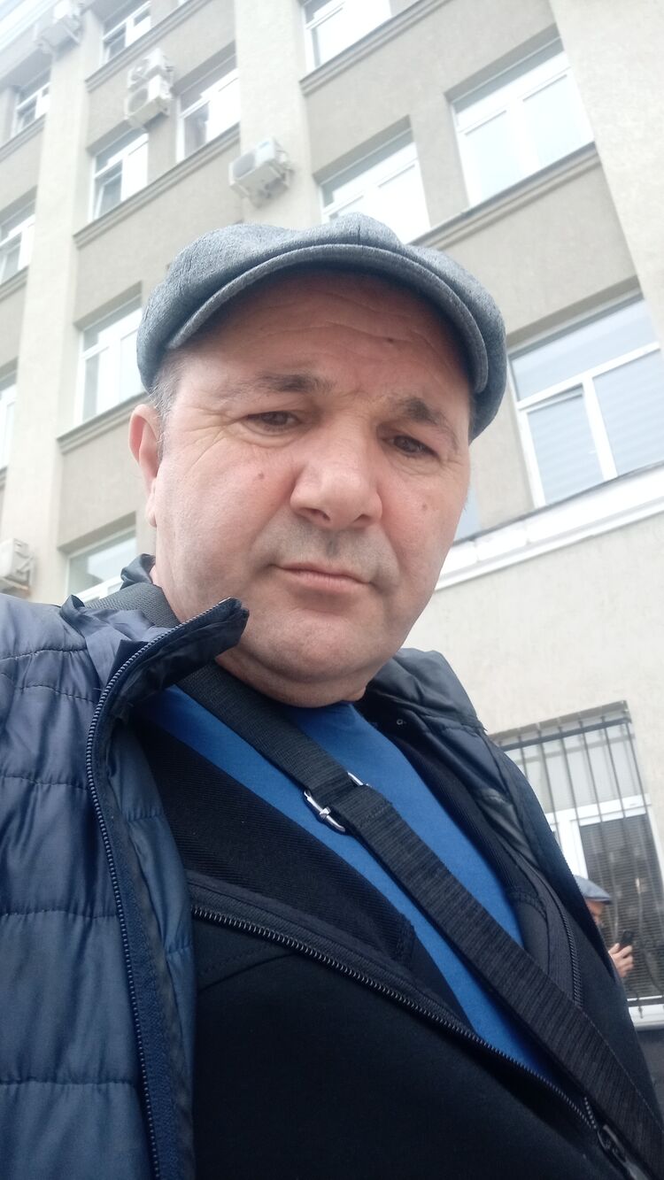  46480641  Hamil, 48 ,    