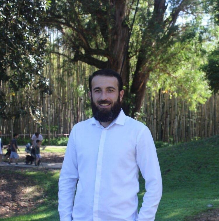  26731541  Givi, 32 ,    