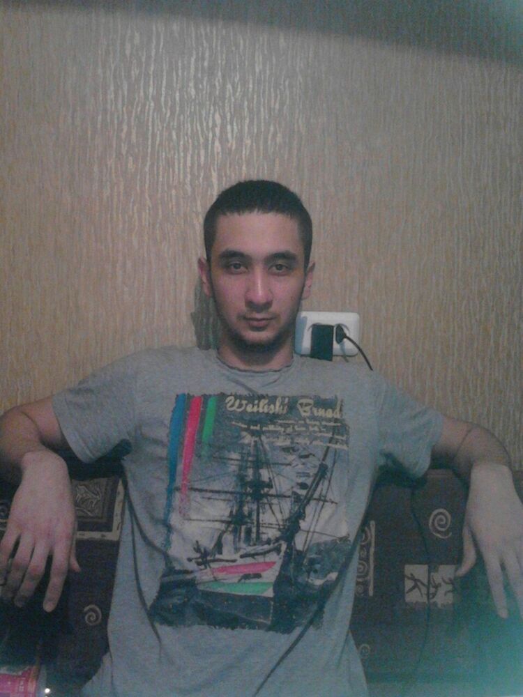  5706951  Maks, 34 ,    -