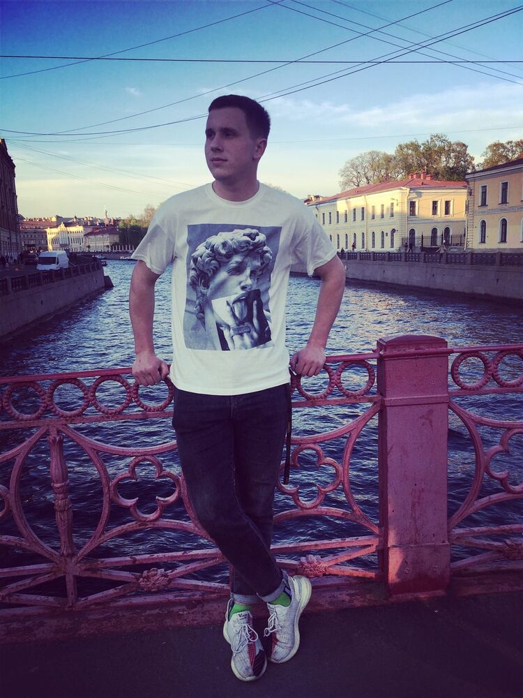  26117951  Alexander, 26 ,    -