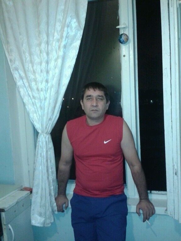  44157341  , 52 ,    