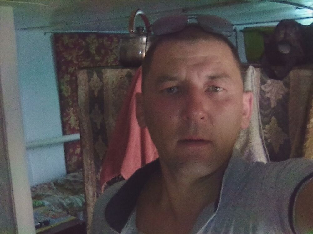  9923941  Cergei, 48 ,    
