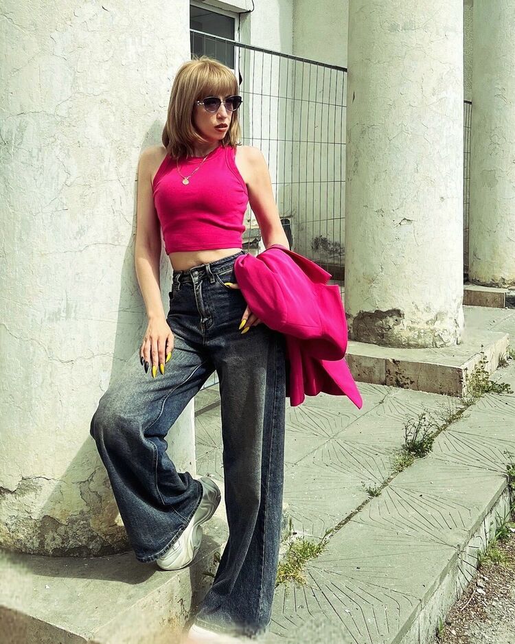  52861671  , 39 ,    --