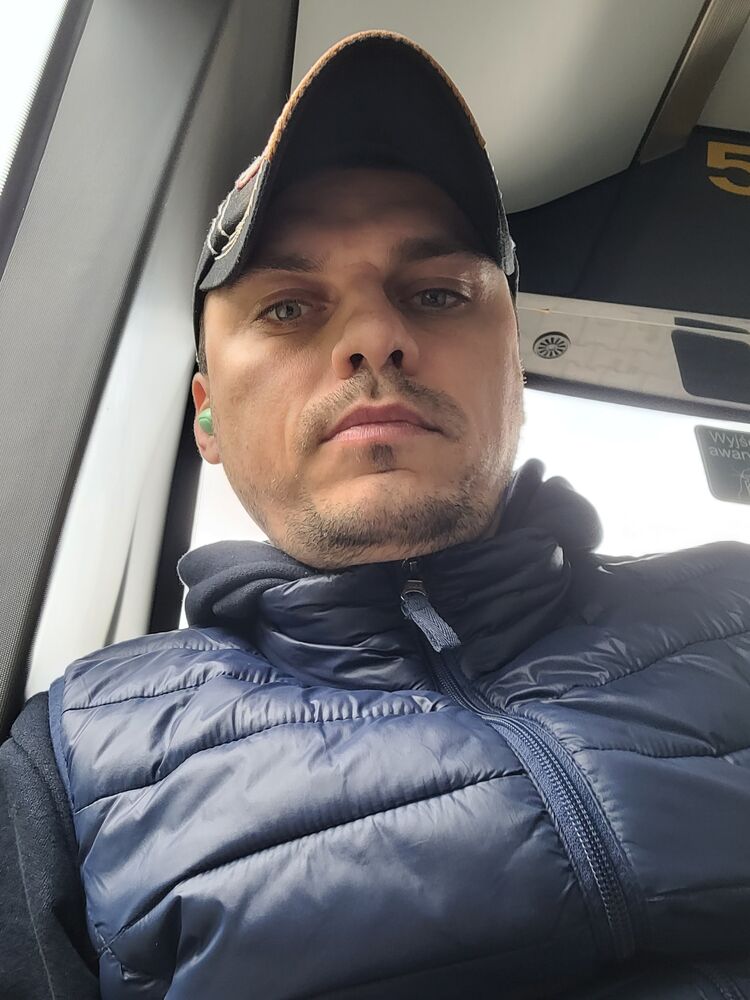  44439301  , 36 ,    