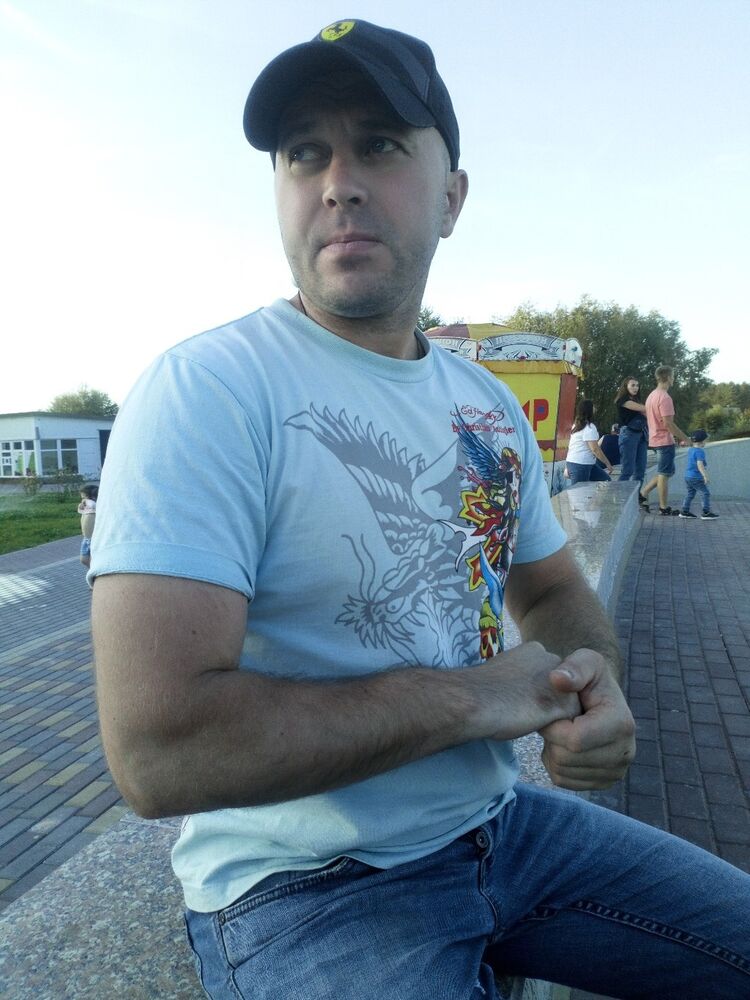  49689131  Dmitriy, 38 ,    