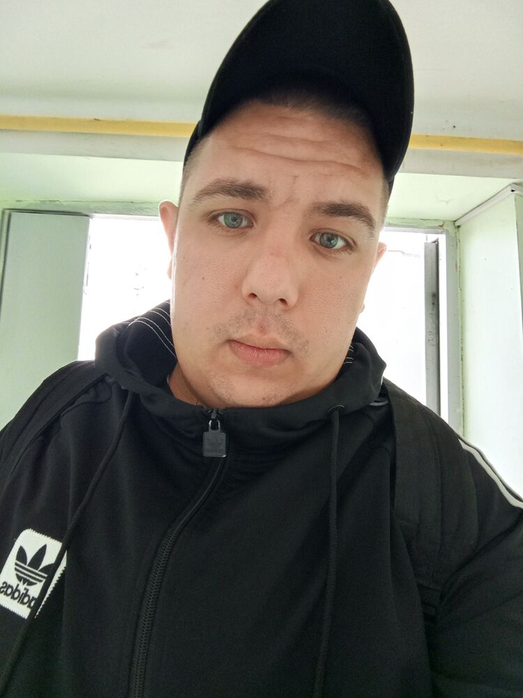  44249311  , 24 ,    