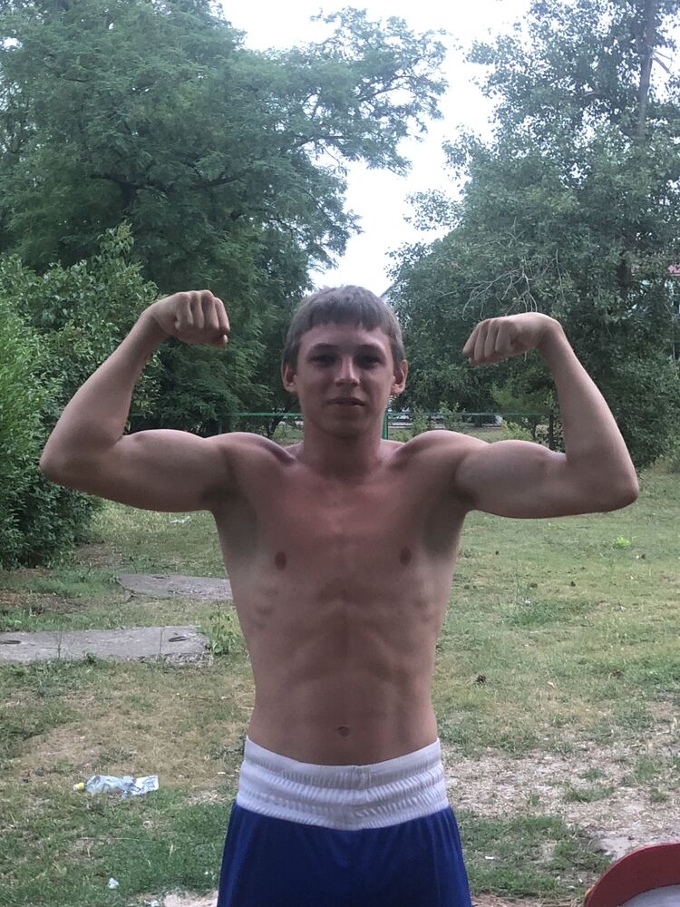  49322711  , 18 ,    -