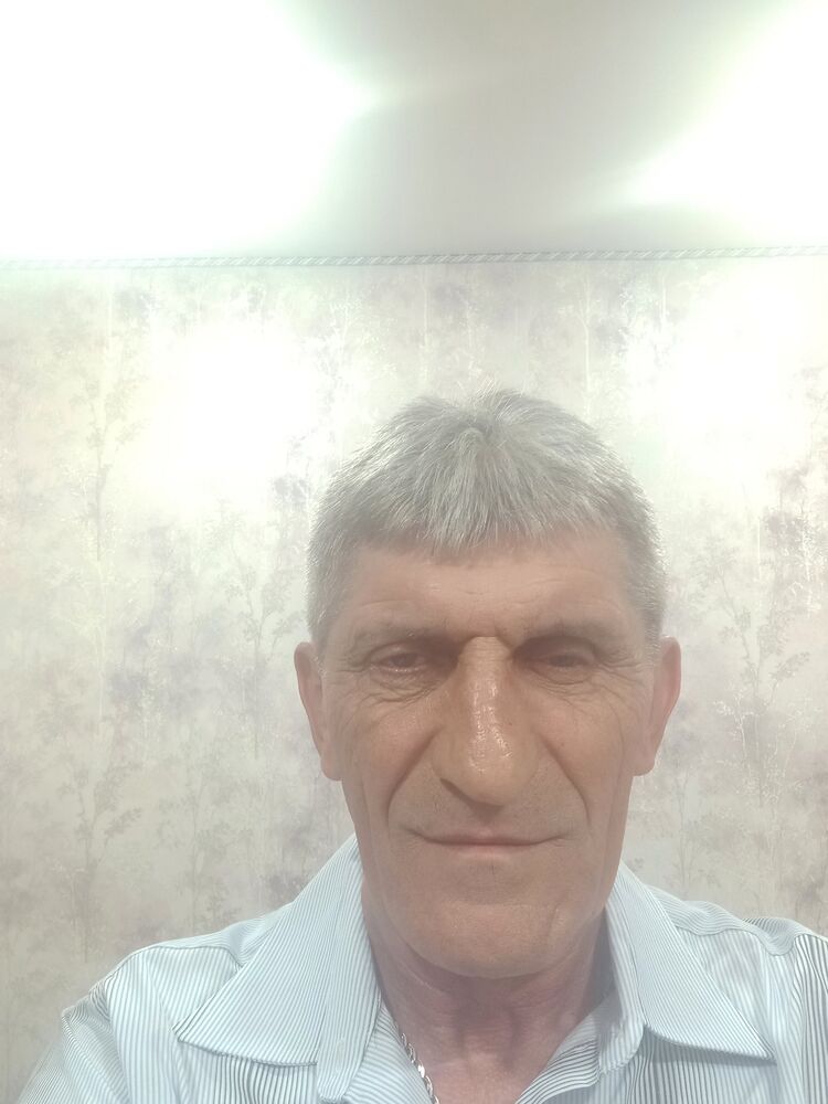  33758351  , 57 ,    