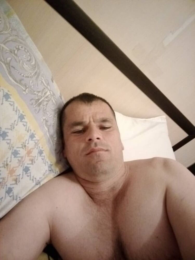  ,   Ruslan, 43 ,   ,   
