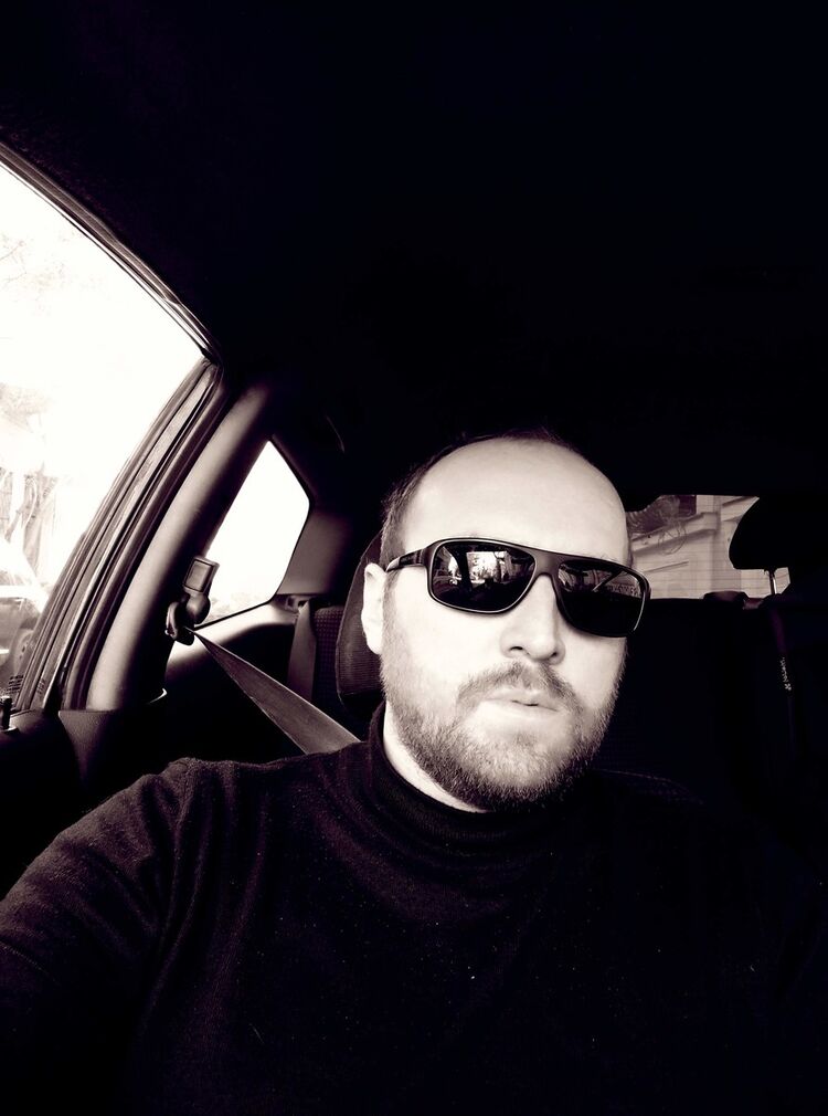  18550581  Dato, 39 ,    