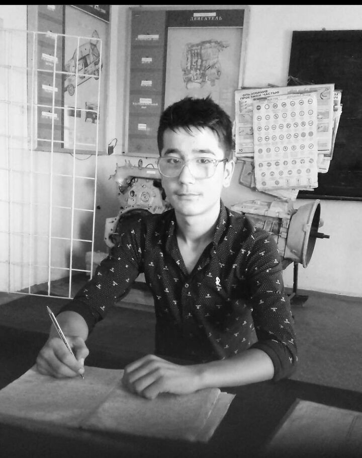  ,   Joni, 24 ,   ,   