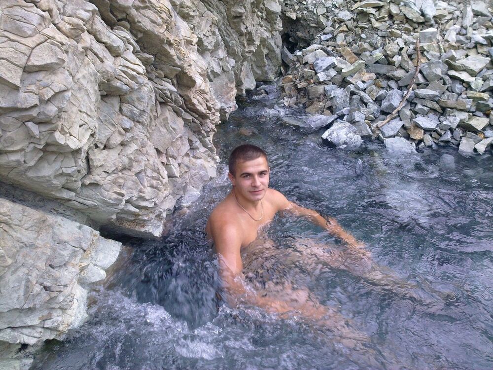   ,   Arturs, 37 ,   