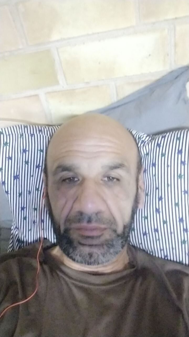  30290531  Mansur, 49 ,    