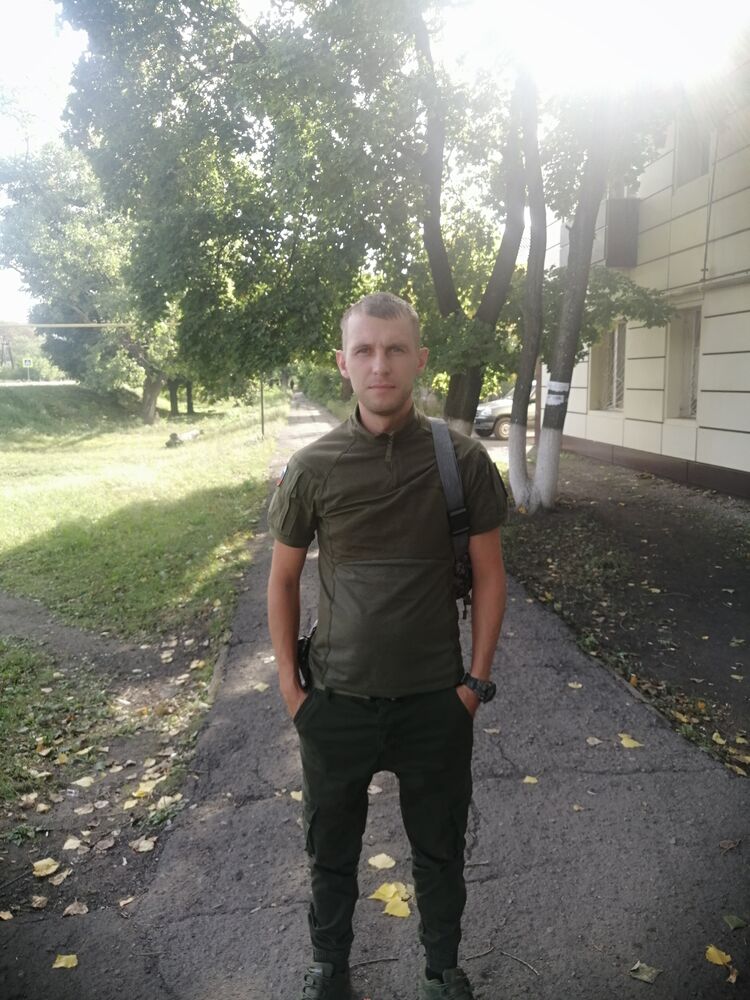  29305731  Alexander, 34 ,    