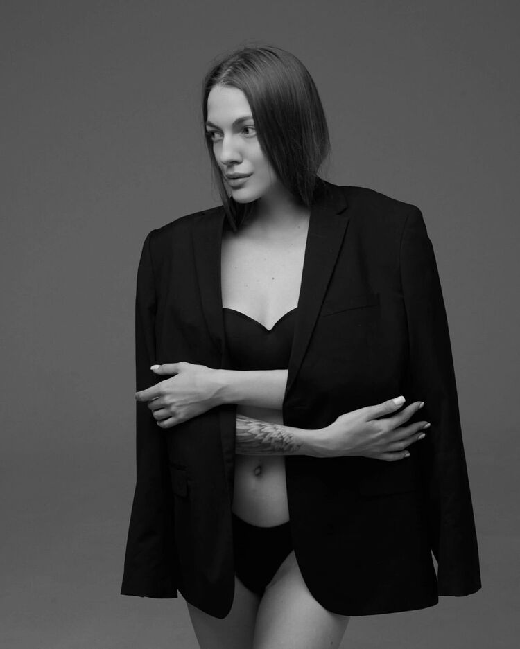  31052251  , 26 ,    -