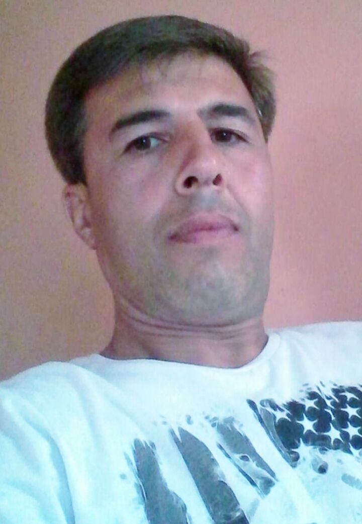  ,   Ali, 47 ,   c 