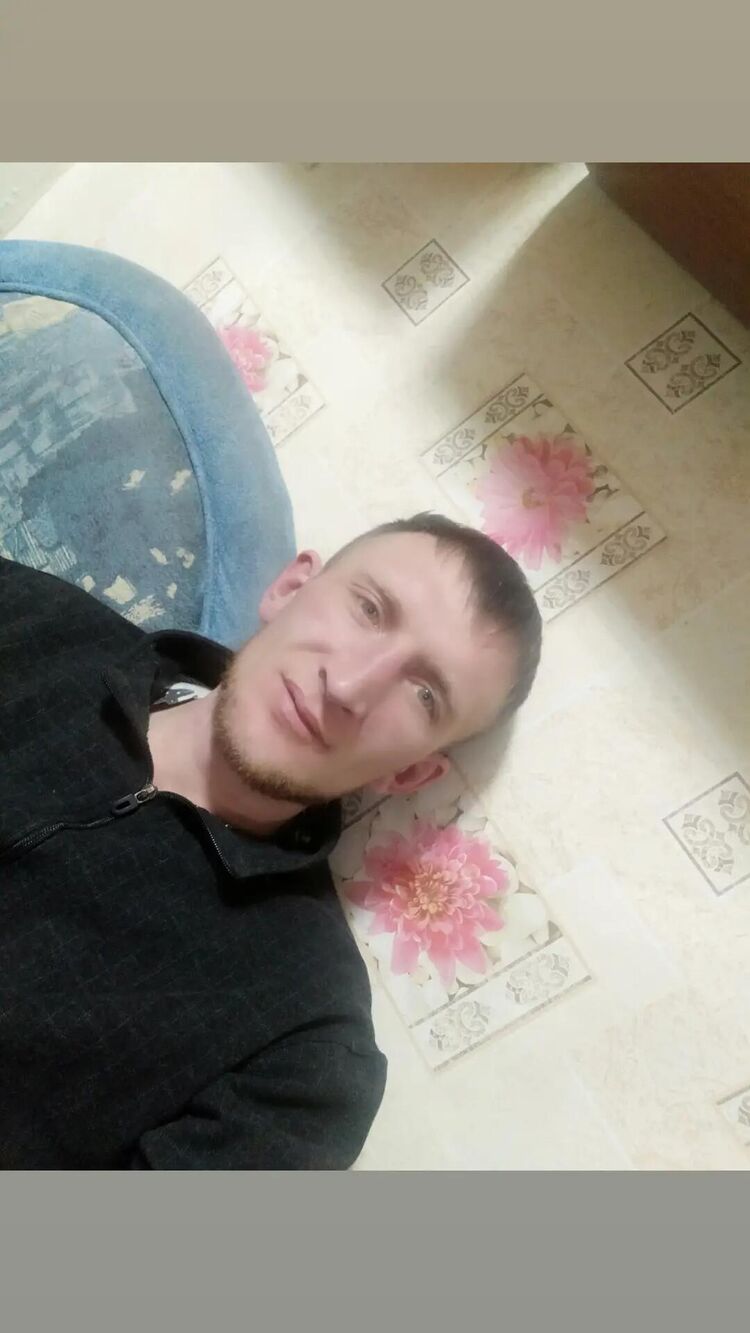  52882611  , 32 ,    