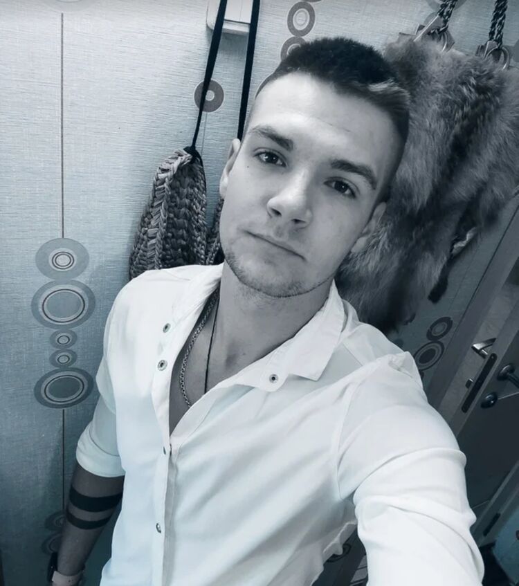  ,   Alex, 23 ,   ,   