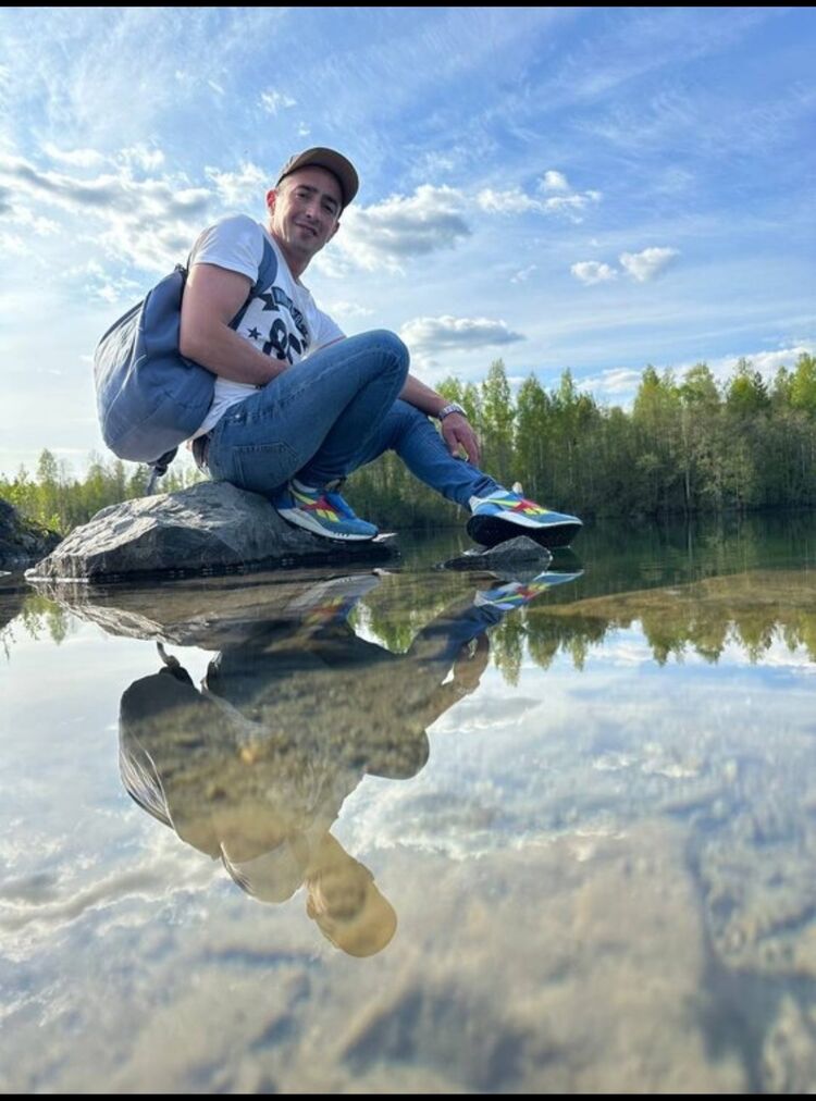  44721381  , 33 ,    