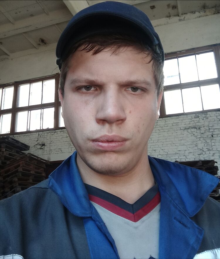  44139681  , 24 ,    