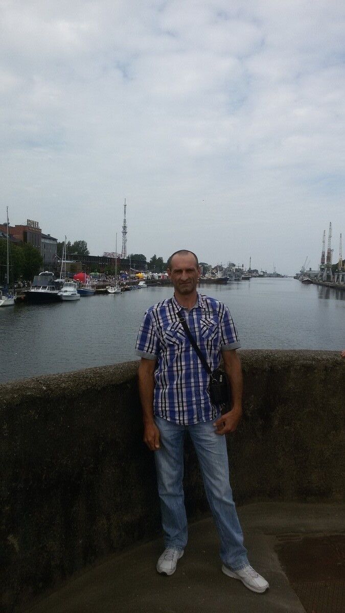  7702871  DIMA, 49 ,    Praha