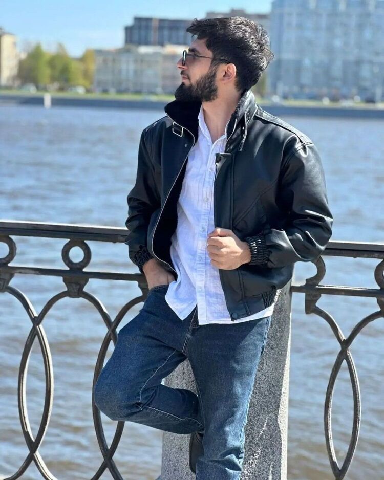  ,   Kamran, 27 ,   ,   