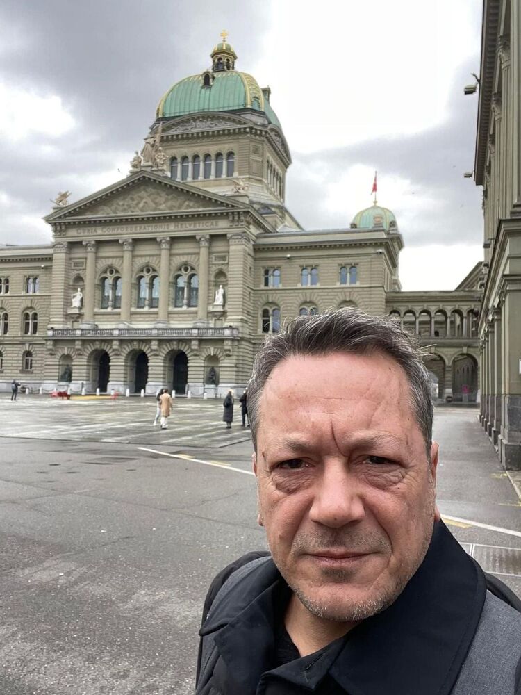  48633491  Luvmann, 63 ,    Chelsea