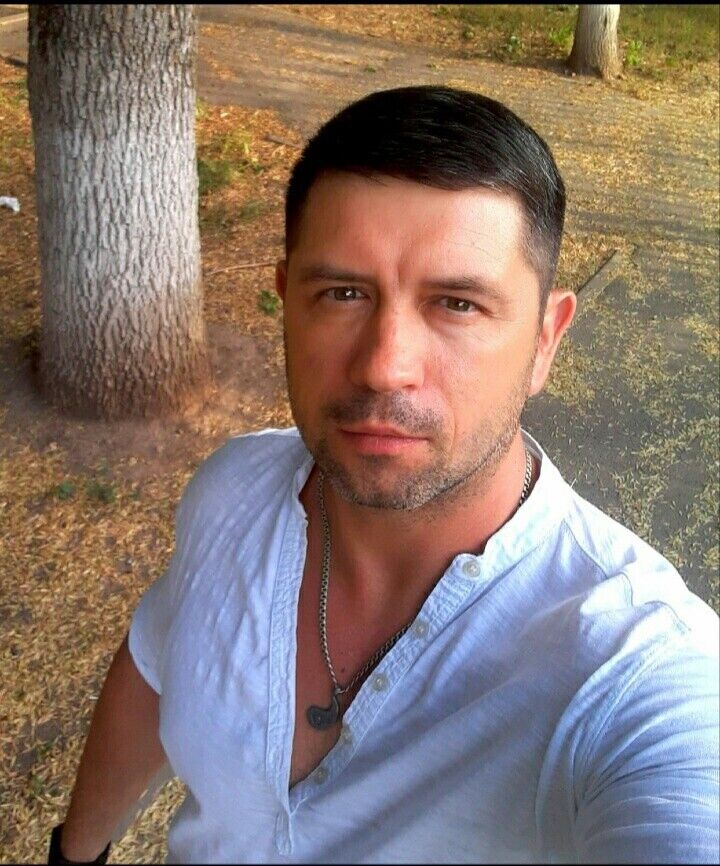  --,   , 40 ,     , c 