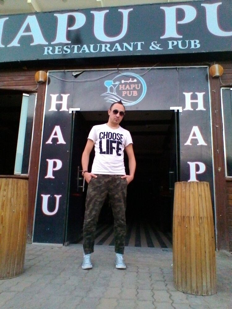  15658271  Sergei, 38 ,    