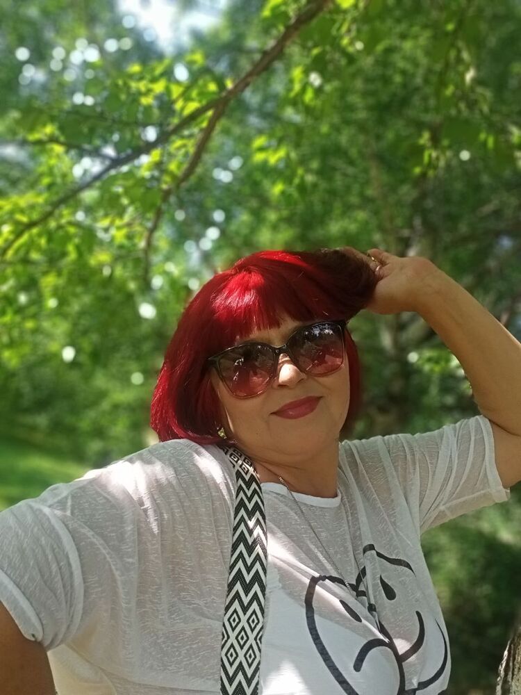  46362071  Elena, 49 ,    