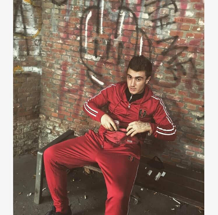  ,   Eldar, 25 ,   ,   