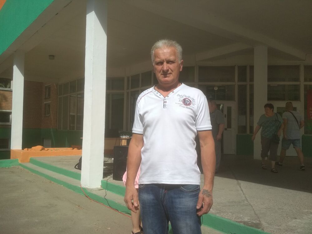 ,   Petr, 63 ,   ,   