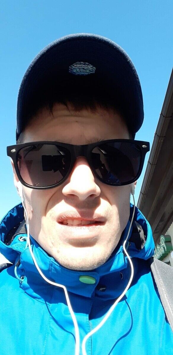  20975871  Gufy, 31 ,    
