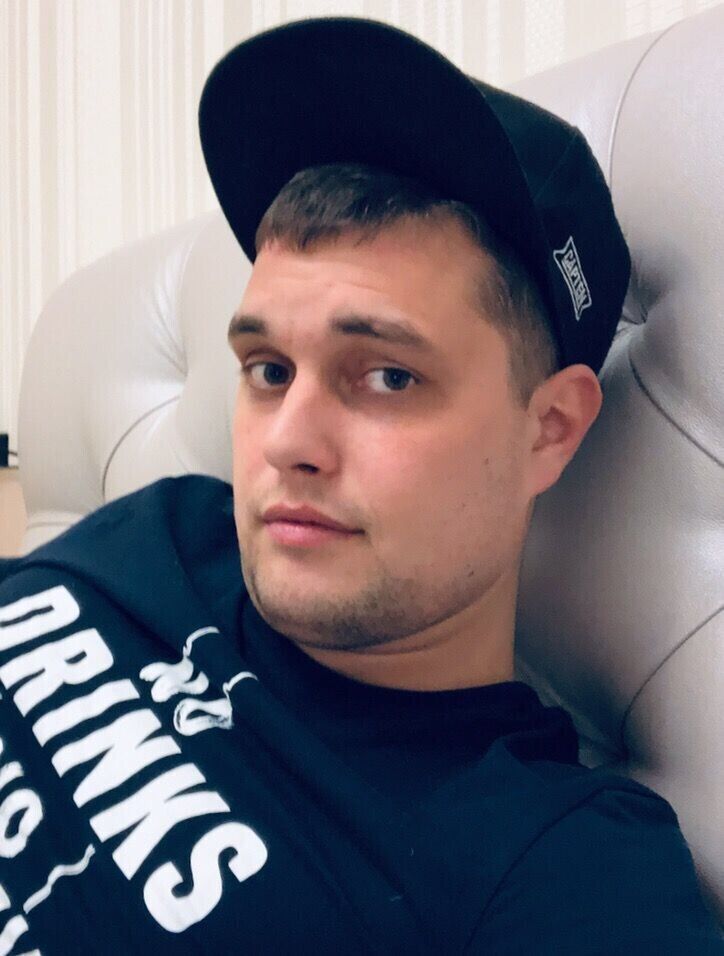  20564021  SergioNest, 32 ,    