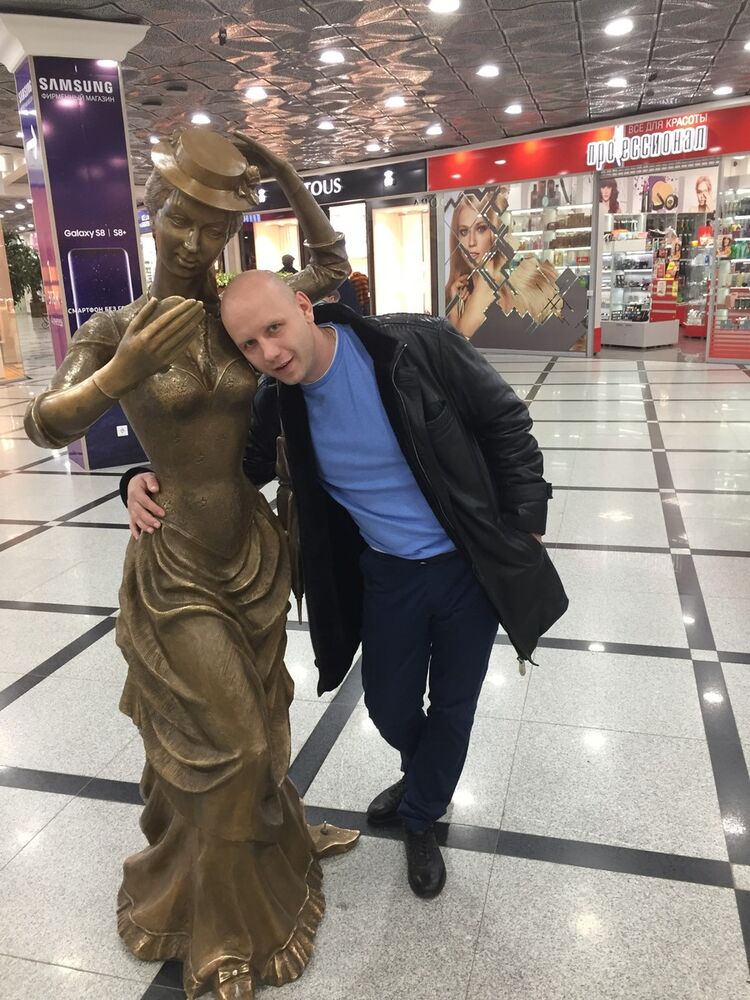  10847051  Ivan, 43 ,    