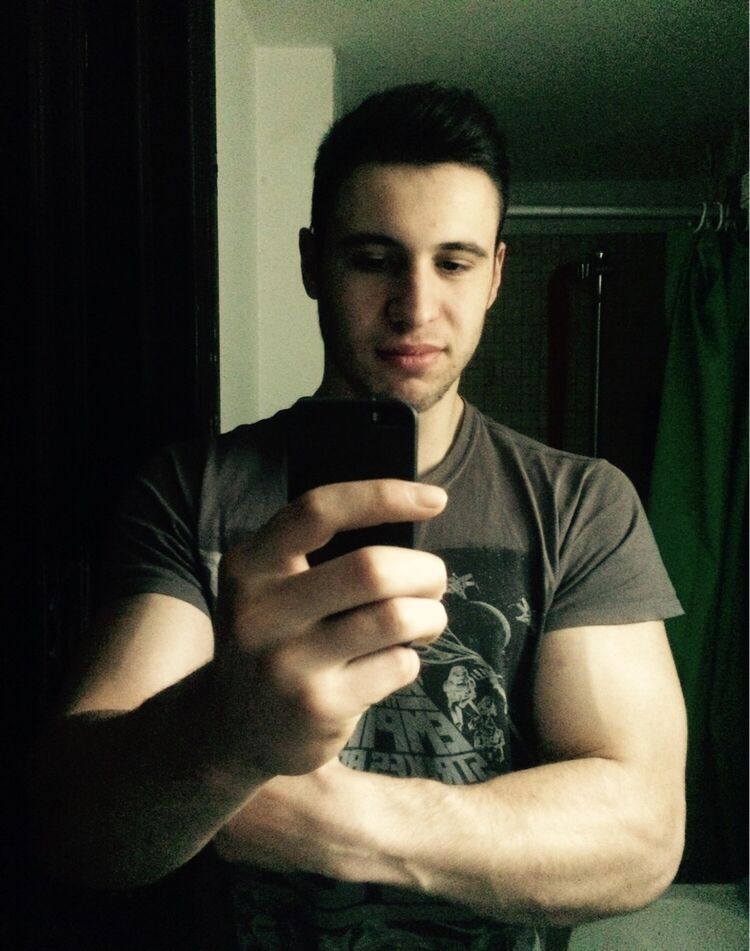  ,   Kolia, 29 ,   