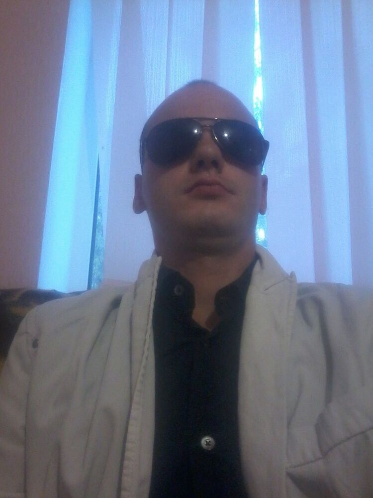  7931951  Vladislav, 33 ,    