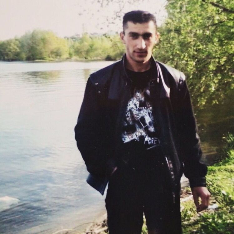  ,   Marat, 37 ,   ,   