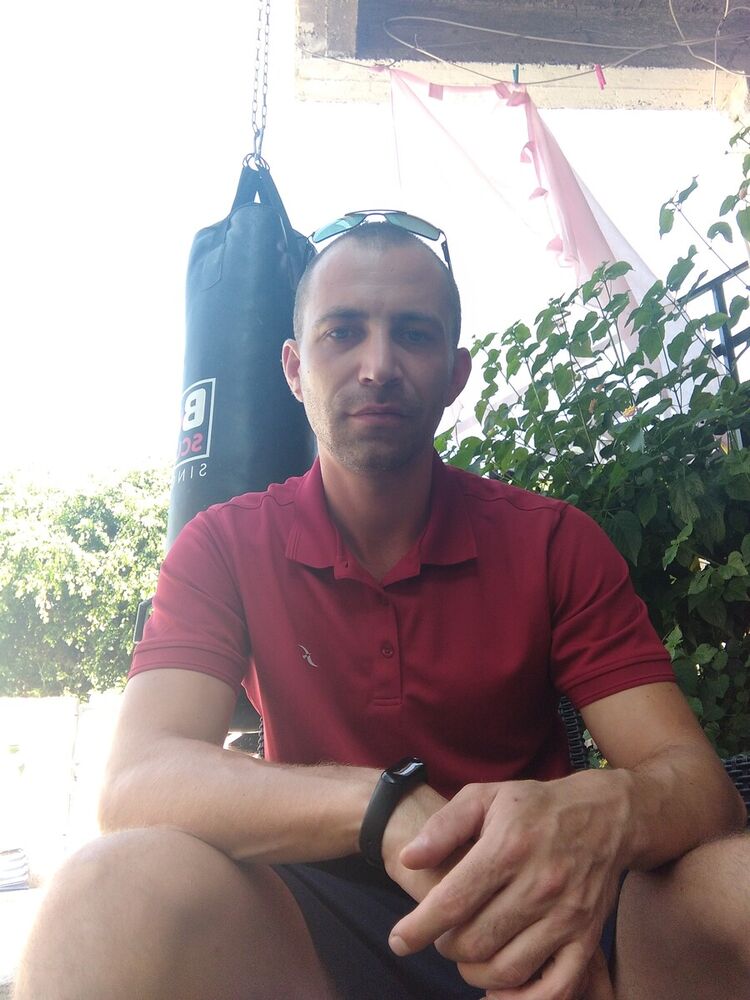  Nahariyya,   Valentin, 40 ,     , c 
