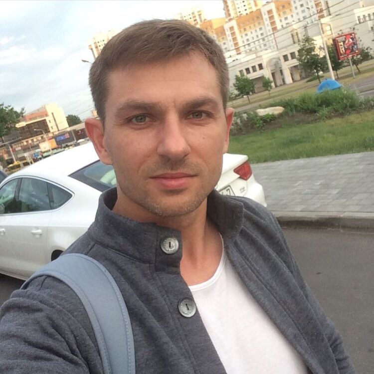  ,   Sergiu, 44 ,   ,   , c 