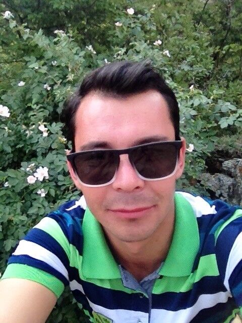  ,   Rufat, 35 ,   