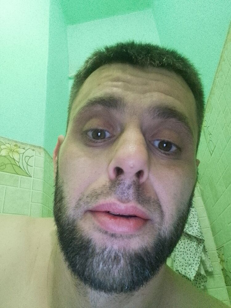  32890471  , 35 ,    