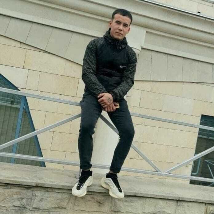  Loule,   , 25 ,   ,   